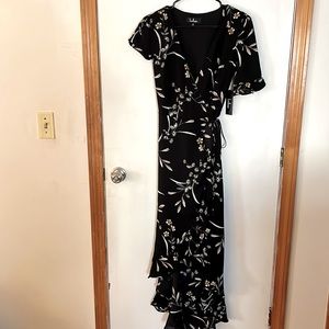 Lulus black floral high low wrap dress size small no stretch